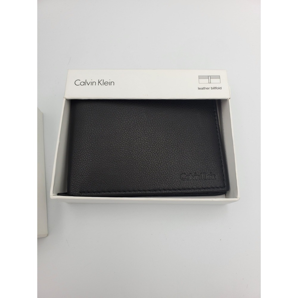 Calvin Klein Leather Black Pebble Billfold Wallet Item 7967596 New In Box
